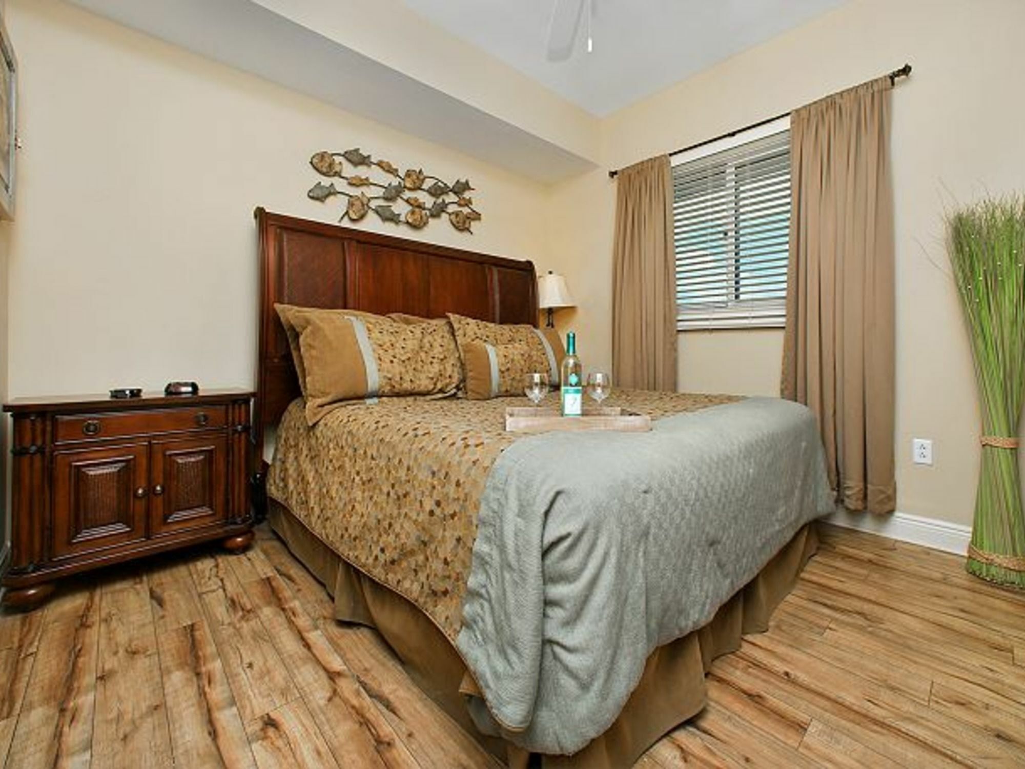 Hotel Sterling Breeze 605 774509 By Redawning 3*